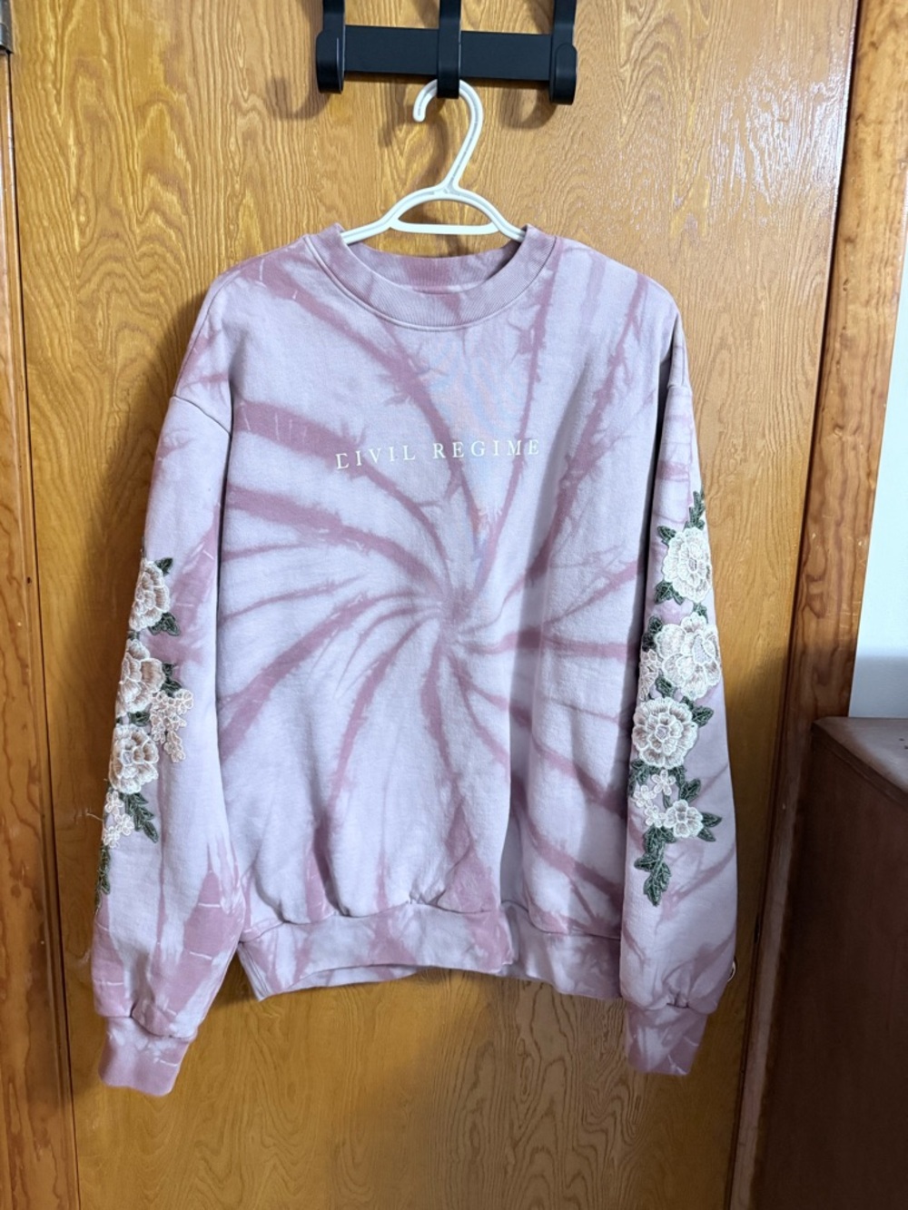 Civil Regime Women's Pink Tie-Dye Floral Sleeve Crewneck Sweatshirt